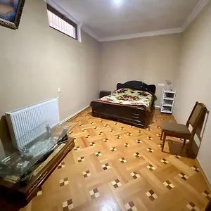 уютный дом в старом тбилиси. Дом отдыха